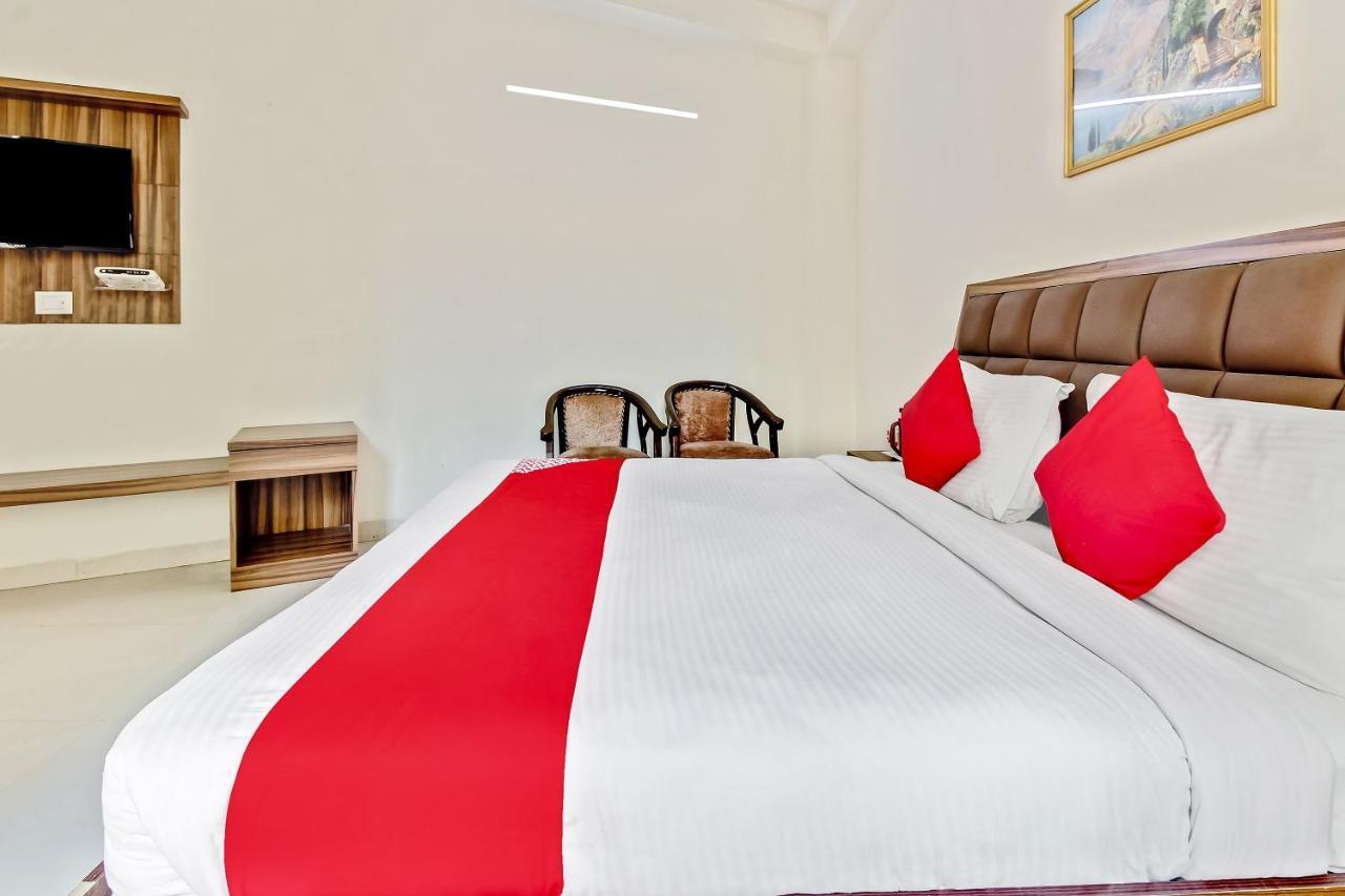 Oyo 10213 Hotel Panache Mathura Extérieur photo